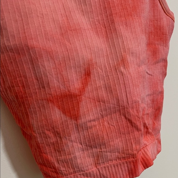 Lululemon Ribbed Cropped Tank Top - Picture 4 of 4